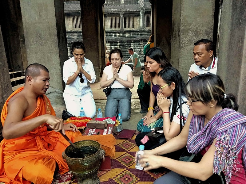Snippets of spiritual journey in Cambodia